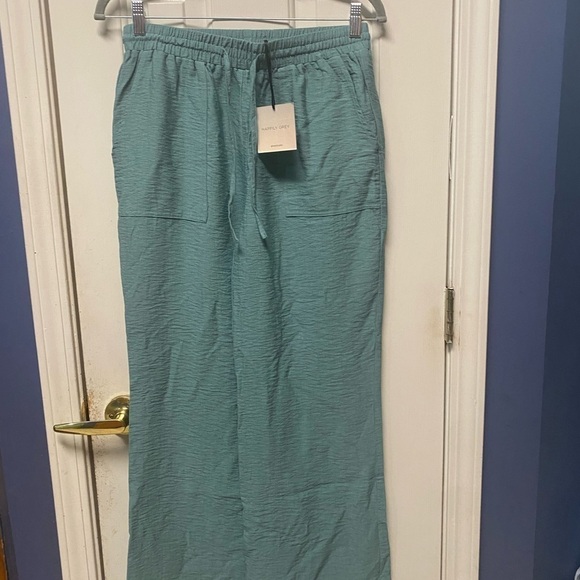 Happily Grey Cozy cotton Terry Drawstring high rise wide leg pants M
NWT - Picture 2 of 11